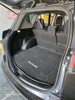 تۆیۆتا ڕاڤ 4